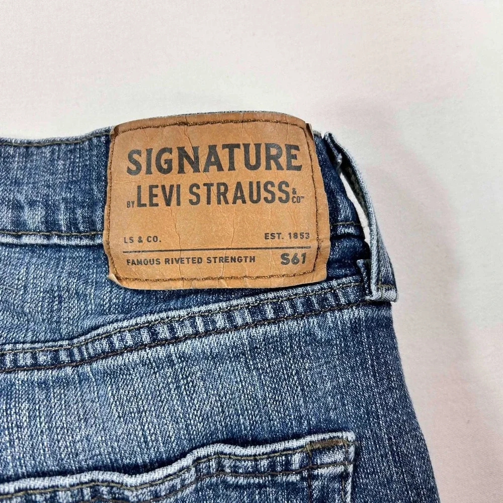 Signature by Levi Strauss signature by